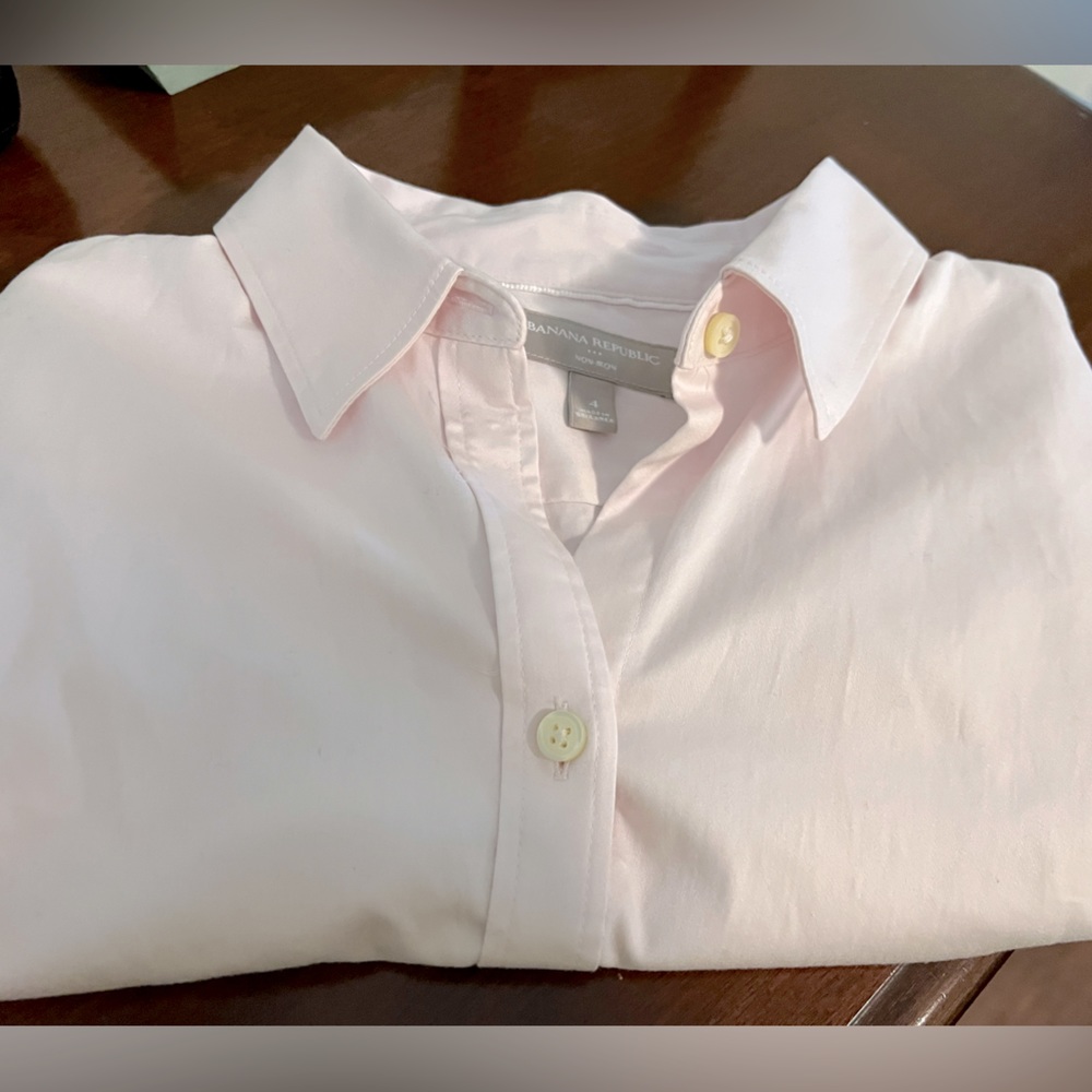 NWOT - Banana Republic Soft Pink Button Down Shirt